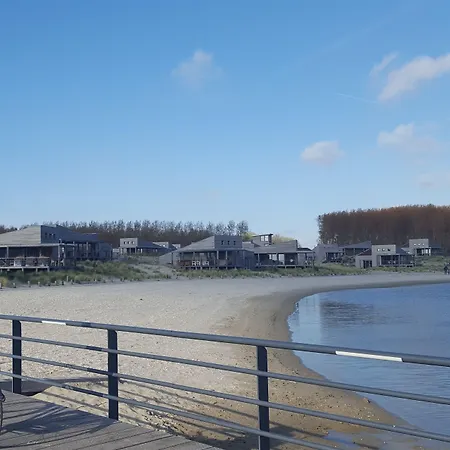 Oasis Punt-west & Apartment Ouddorp