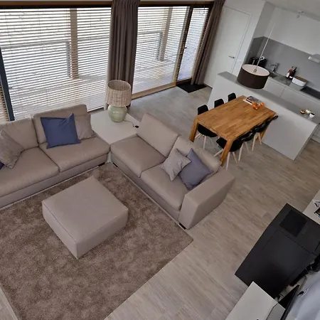 Beach Resort Punt West *